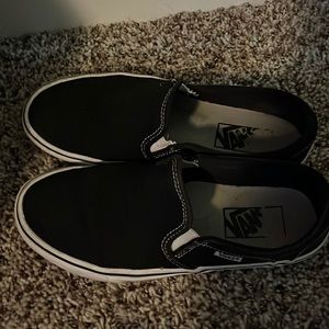 women 7.5 black vans
